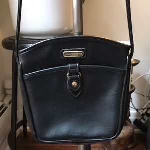 VINTAGE Liz Claiborne Leather Crossbody Bag